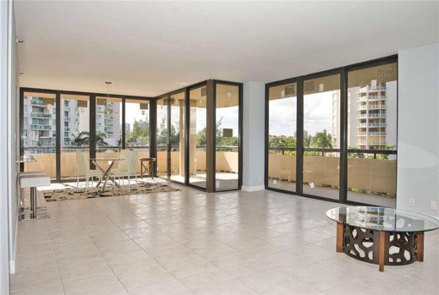 19355 Turnberry Way 3d, Miami, FL 33180