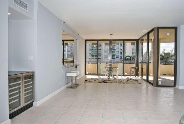 19355 Turnberry Way 3d, Miami, FL 33180