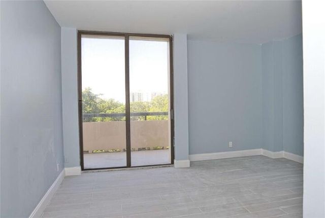 19355 Turnberry Way 3d, Miami, FL 33180