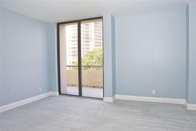 19355 Turnberry Way 3d, Miami, FL 33180