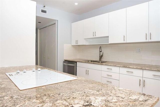 19355 Turnberry Way 3d, Miami, FL 33180