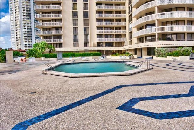 19355 Turnberry Way 3d, Miami, FL 33180
