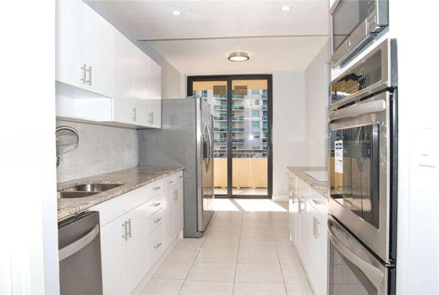 19355 Turnberry Way 3d, Miami, FL 33180