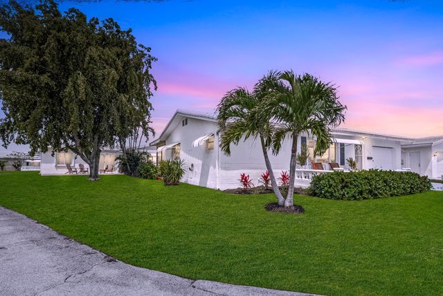 2113 SW 15th Street, Boynton Beach, FL 33426