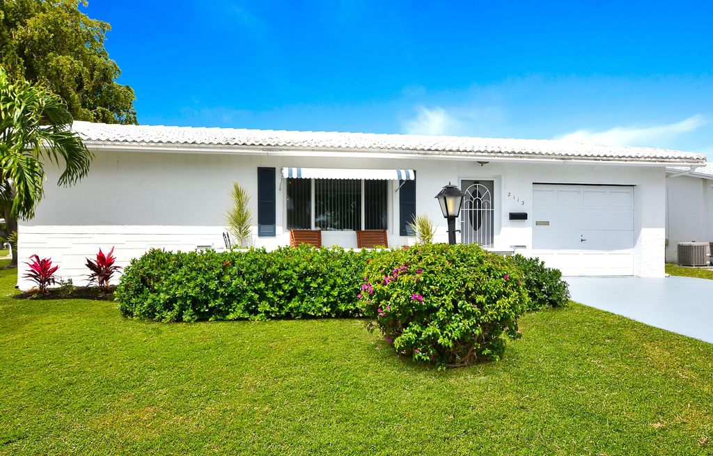 2113 SW 15th Street, Boynton Beach, FL 33426
