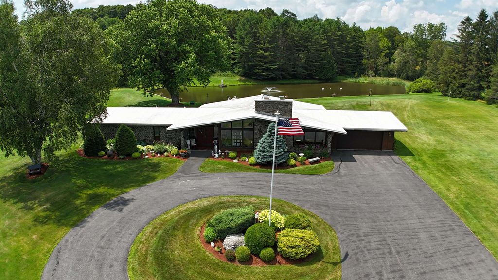 260 Morrison Road, Barre Town, VT 05641