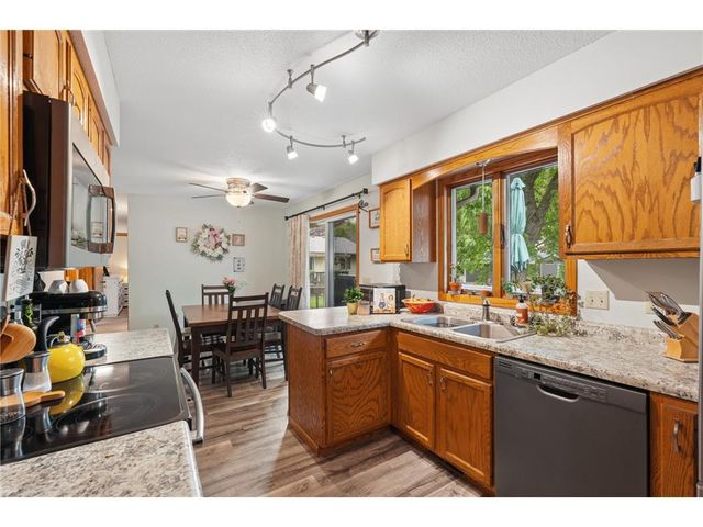 730 Apollo Road, River Falls, WI 54022