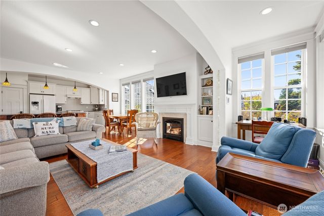 1512 S Ocean Beach BLVD, Long Beach, WA 98631