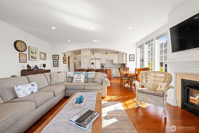 1512 S Ocean Beach BLVD, Long Beach, WA 98631