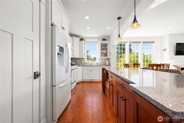 1512 S Ocean Beach BLVD, Long Beach, WA 98631