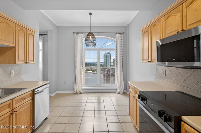 400 E BAY Street PENTHOUSE 3, Jacksonville, FL 32202