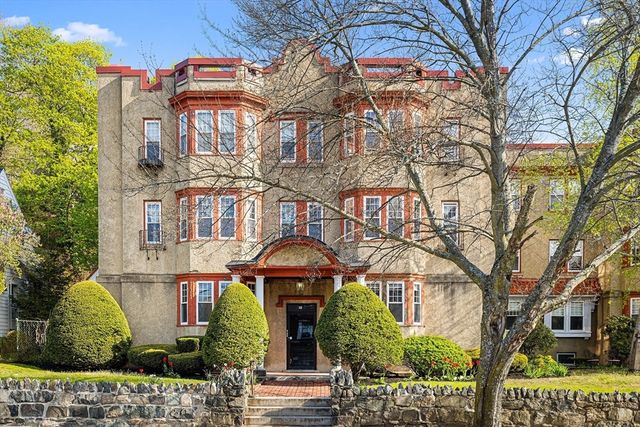 601 Franklin Street 2, Melrose, MA 02176