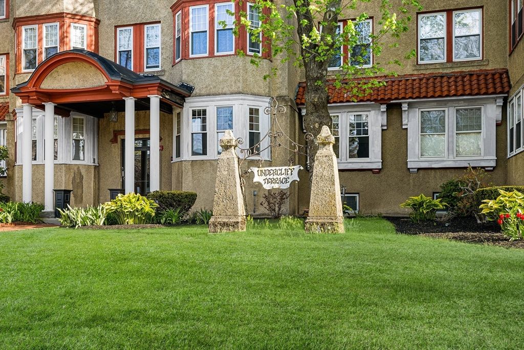 601 Franklin Street 2, Melrose, MA 02176