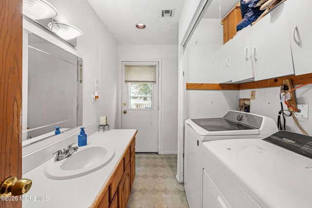 1612 Fanwood Road, Forked River, NJ 08731