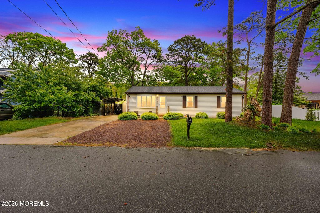 1612 Fanwood Road, Forked River, NJ 08731