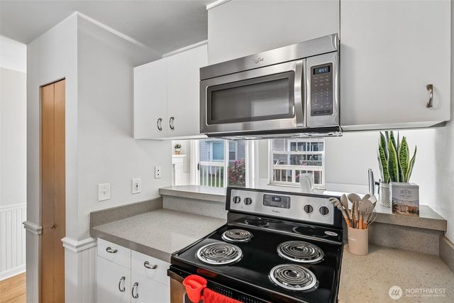 7226 NE 171st Lane, Kenmore, WA 98028