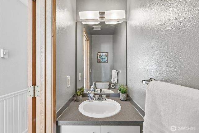 7226 NE 171st Lane, Kenmore, WA 98028