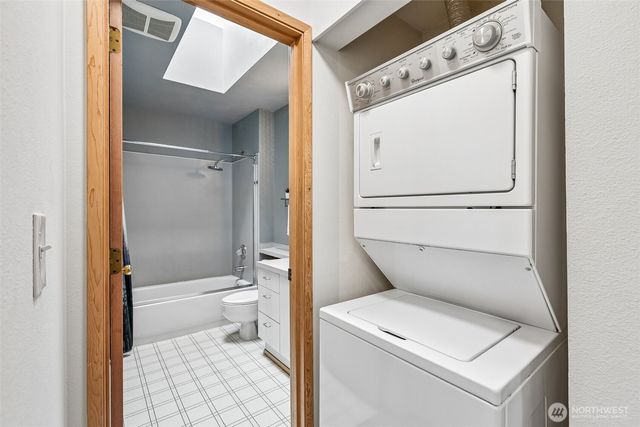 7226 NE 171st Lane, Kenmore, WA 98028