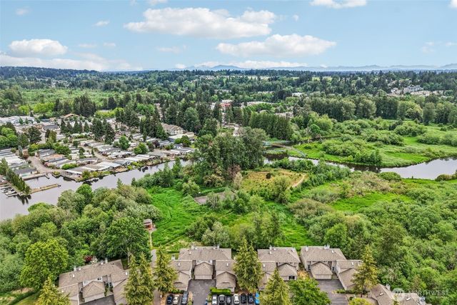 7226 NE 171st Lane, Kenmore, WA 98028