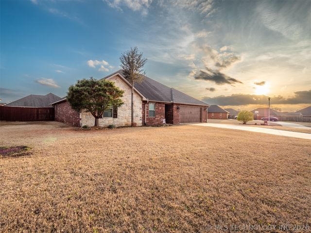 1400 Monarch Drive, Mcalester, OK 74501