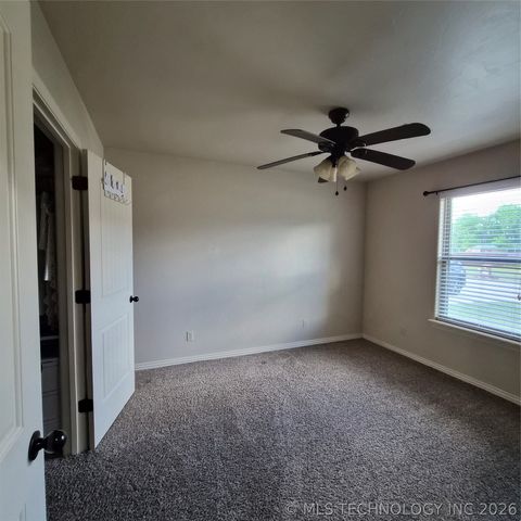 1400 Monarch Drive, Mcalester, OK 74501