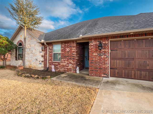 1400 Monarch Drive, Mcalester, OK 74501