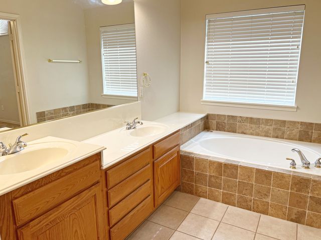 529 Continental Drive, Lewisville, TX 75067