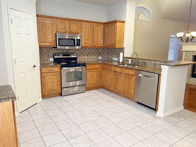 529 Continental Drive, Lewisville, TX 75067