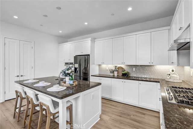 155 Linda Vista, Irvine, CA 92618