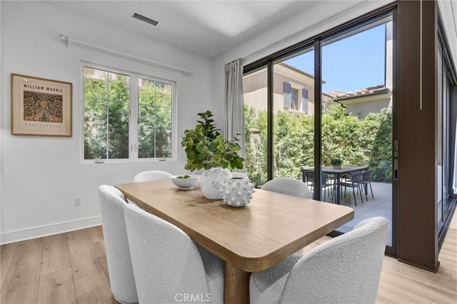 155 Linda Vista, Irvine, CA 92618