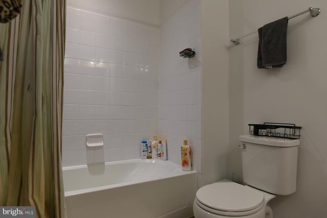 11432 ISAAC CT, Hagerstown, MD 21742