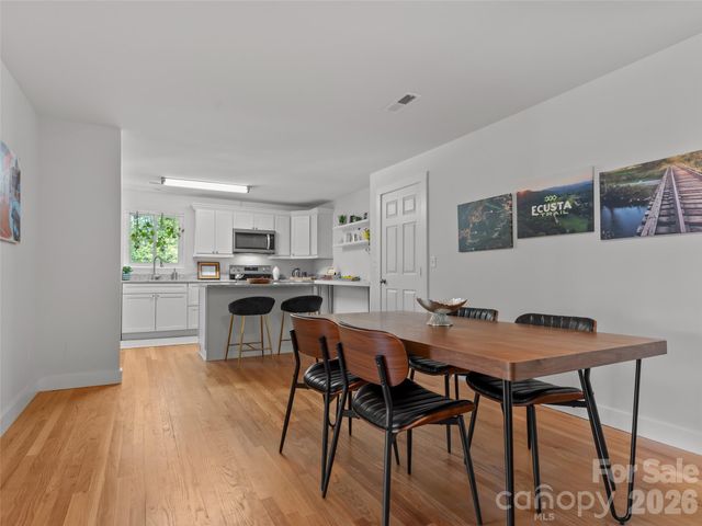 1110 3rd Avenue W multiple, Hendersonville, NC 28739