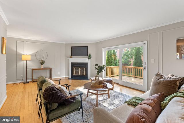 17 ALICEVIEW CT, Lutherville Timonium, MD 21093