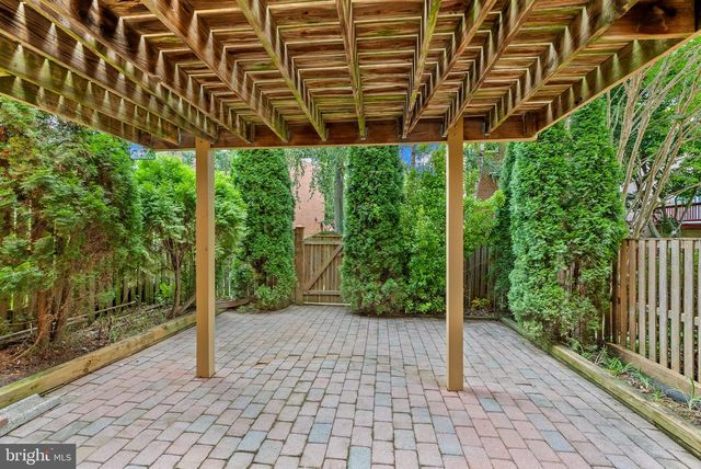 17 ALICEVIEW CT, Lutherville Timonium, MD 21093