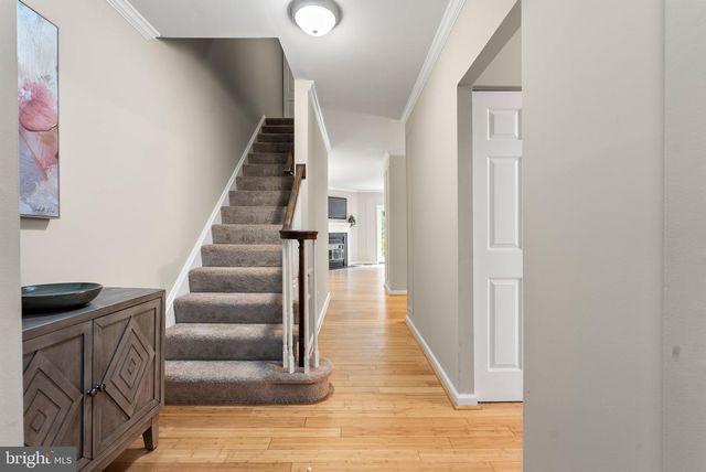 17 ALICEVIEW CT, Lutherville Timonium, MD 21093