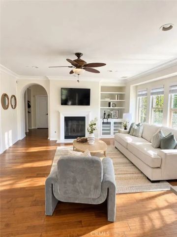 102 Mission, Irvine, CA 92620