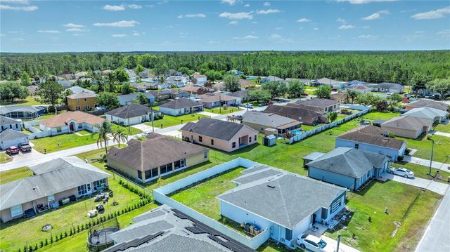 716 VERSAILLES LANE, Kissimmee, FL 34759