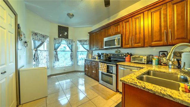 716 VERSAILLES LANE, Kissimmee, FL 34759