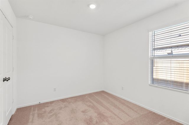 625 Waterway Ave, Hutto, TX 78634