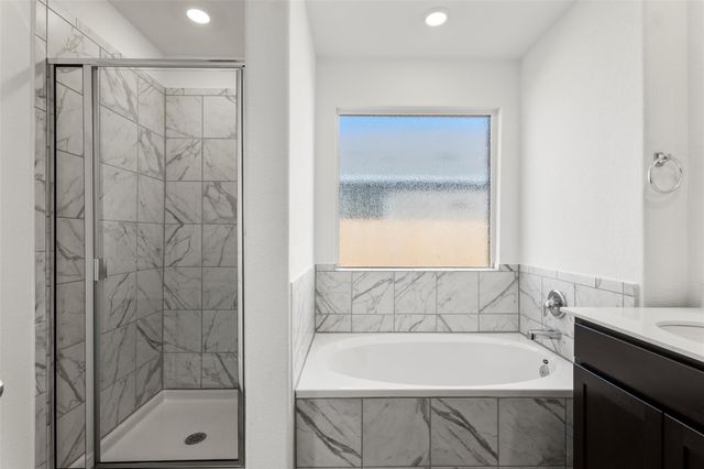 625 Waterway Ave, Hutto, TX 78634