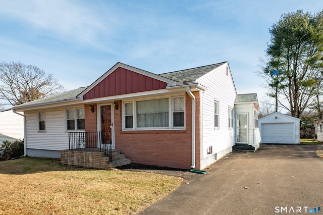 25 River Road, East Haven, CT 06512