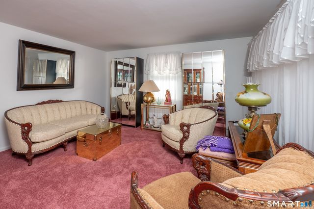 25 River Road, East Haven, CT 06512