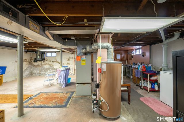 25 River Road, East Haven, CT 06512