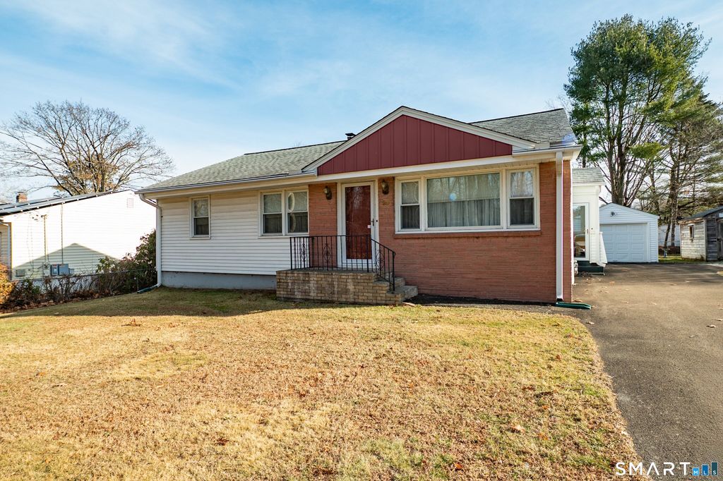 25 River Road, East Haven, CT 06512