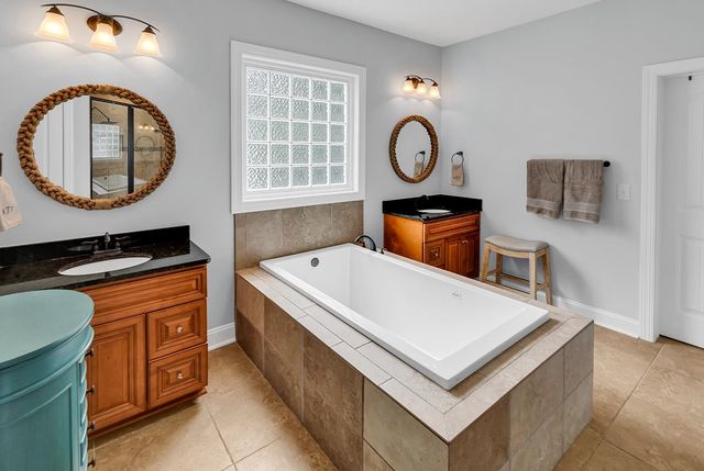 16 Vintners Ln., Murrells Inlet, SC 29576