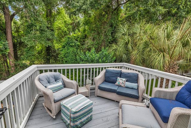 16 Vintners Ln., Murrells Inlet, SC 29576