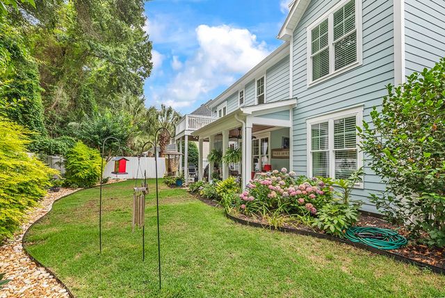 16 Vintners Ln., Murrells Inlet, SC 29576