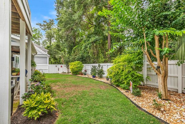 16 Vintners Ln., Murrells Inlet, SC 29576