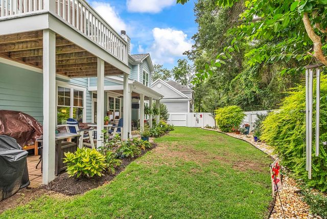 16 Vintners Ln., Murrells Inlet, SC 29576