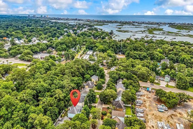 16 Vintners Ln., Murrells Inlet, SC 29576